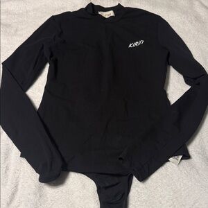 Kirin Backless Long Sleeve Top